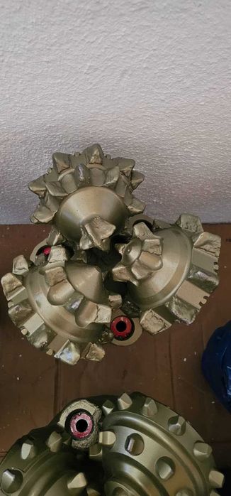 Sapa de foraj 215mm PDC teren mediu-dur