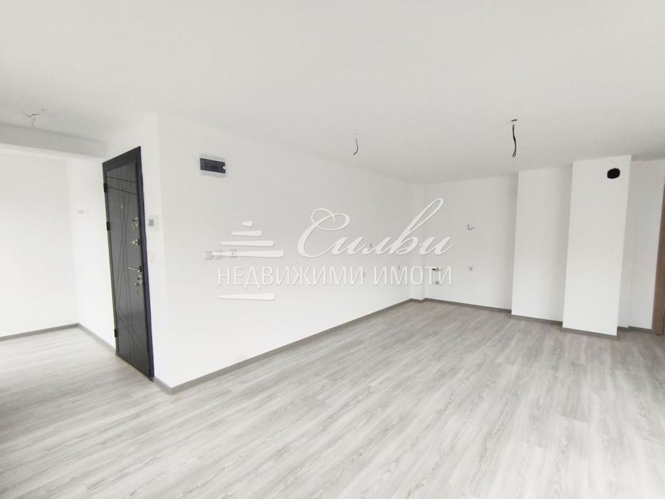 Продава се Мезонет в Шумен, Дивизионна болница - 165 кв.м за 943 €/кв.м - Снимка #1