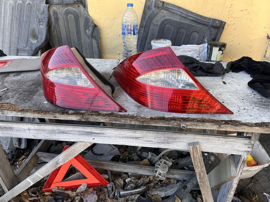 ляв стоп Mercedes CLS W219 / Стопове