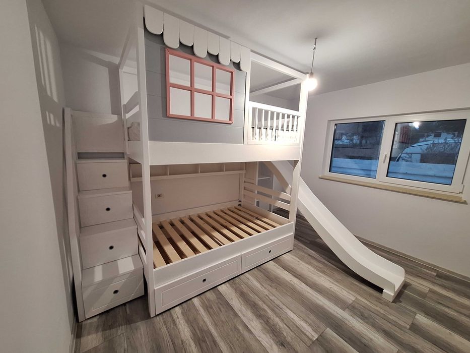 TRANSPORT GRATUIT.Pat etajat din lemn masiv.Cod 4006