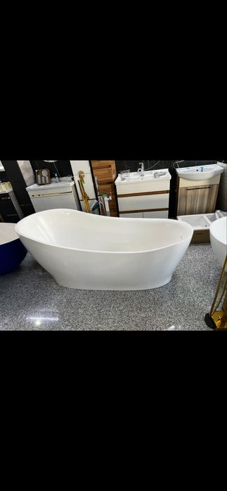 Ванна отдельностоящая