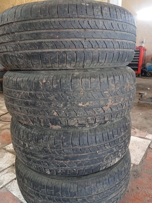 Резина 4 шт хорошее состояние