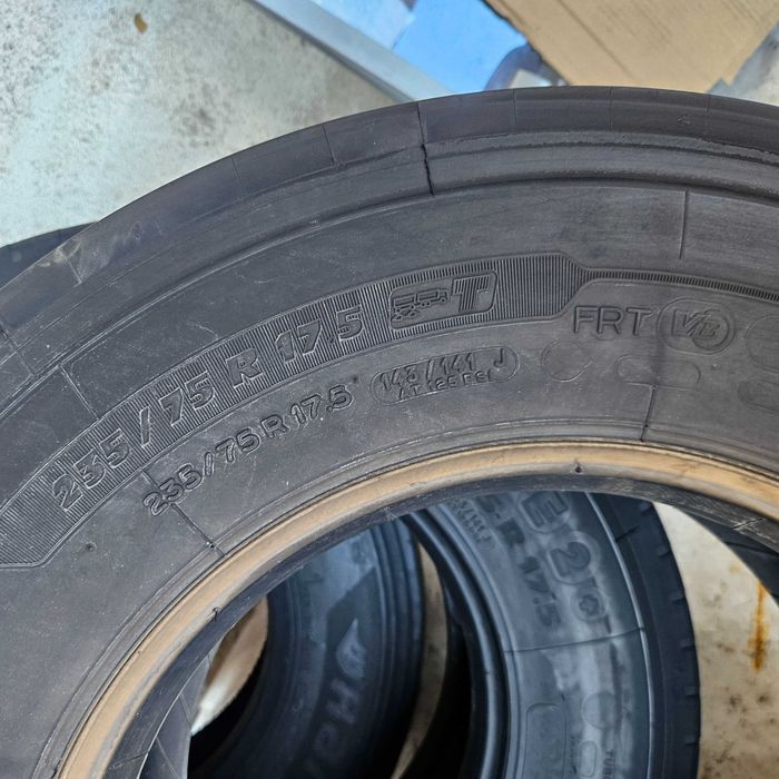 1 гума за ремарке 235/75R17.5 Michelin X Line Energy T 143/141J FRT