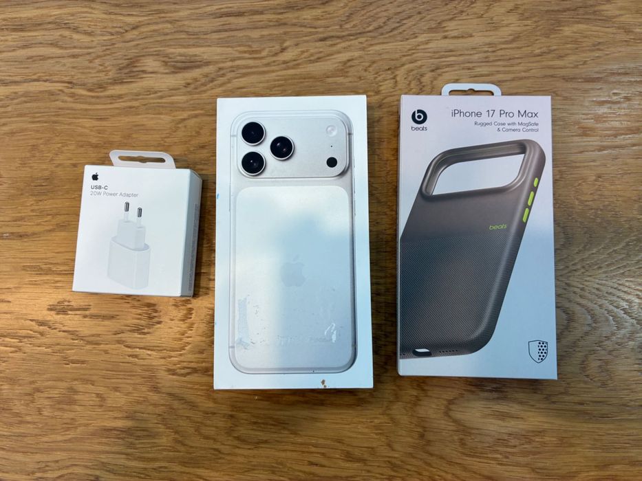 iPhone 17 Pro Max 512GB Silver, Deep Blue Гаранция