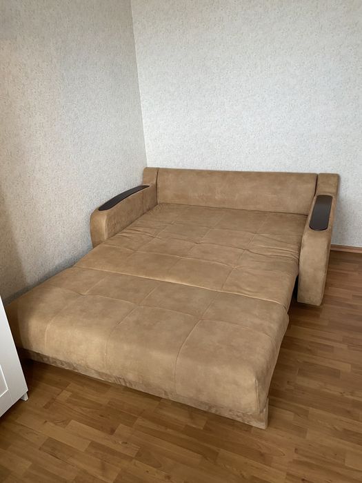 Продаю диван производство Бельгия.