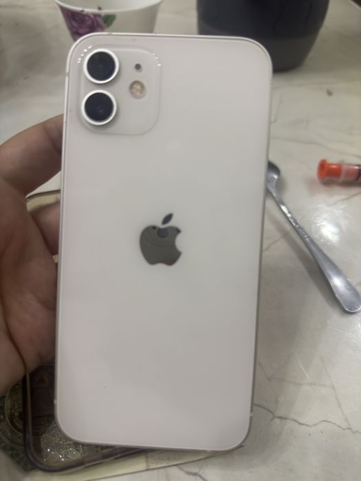 Продам iphone 12