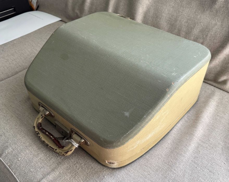 Masina de scris Rheinmetall mecanica cu valiza si accesorii
