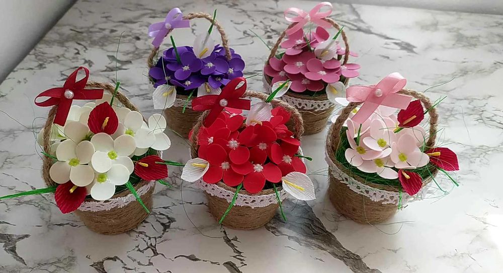 Кошнички със сапунени рози