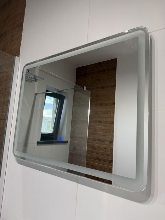 Oglinda 80x60 Led integrat