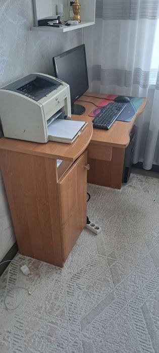 Продам стол в неплохом состоянии, б/у