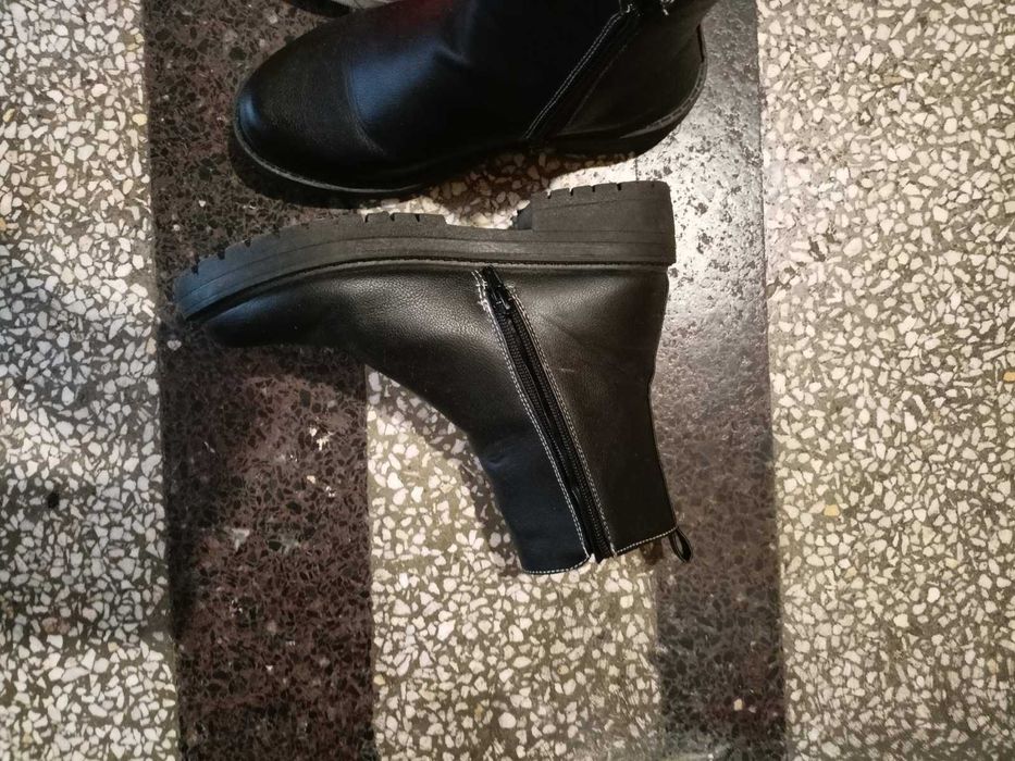 два чифта боти за 10 евро