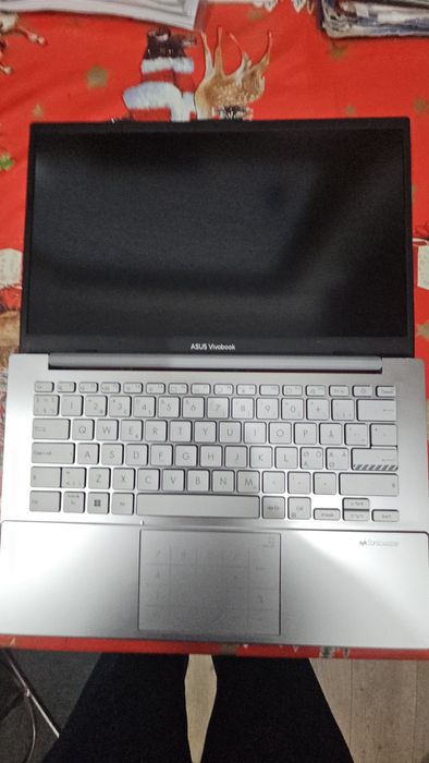 Laptop Asus Vivobook Ryzen 5 7000 16g ram nvme 512