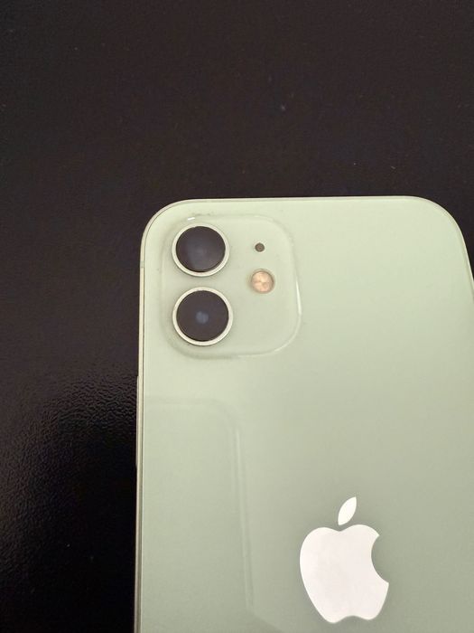 iPhone 12, 64GB, green/зелен цвят  - отличен!