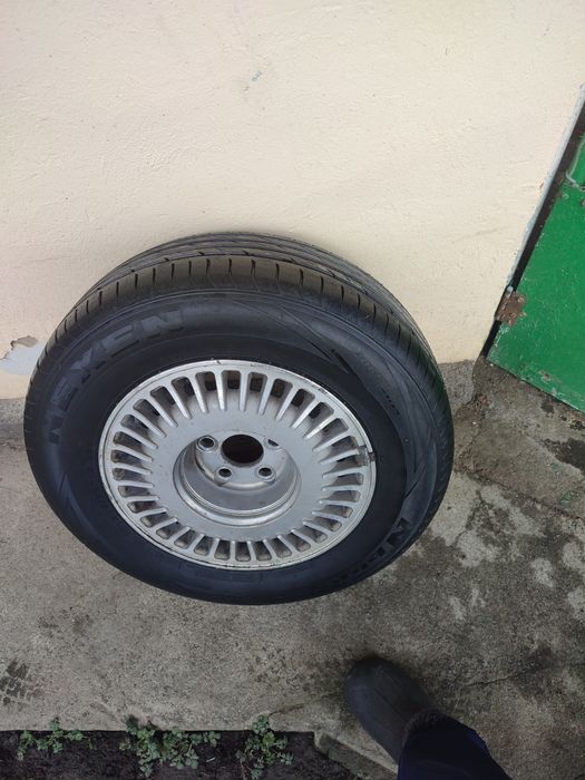 Продам колеса с дисками