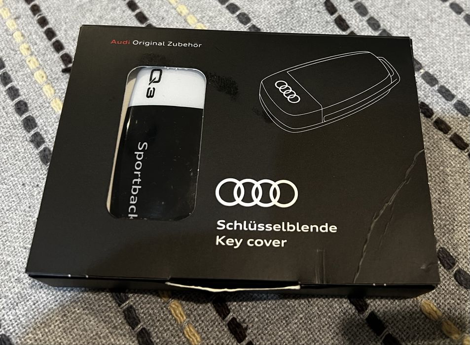 Оригинален key cover за Audi Q3