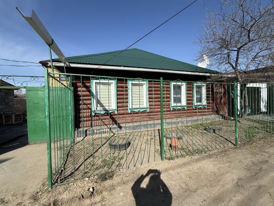 Продам дом под разбор