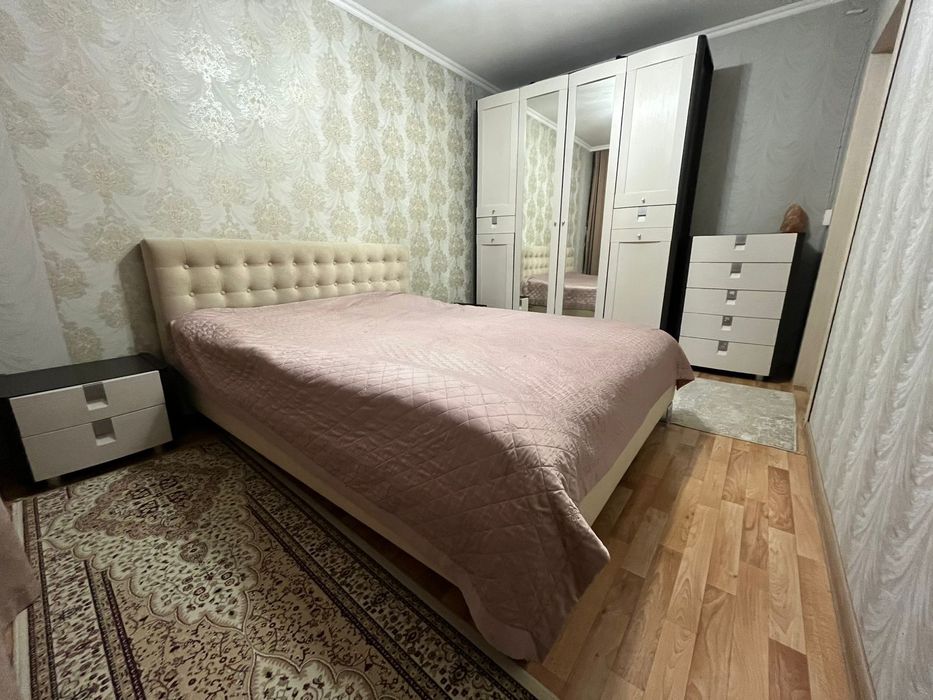 Продается спальный гарнитур