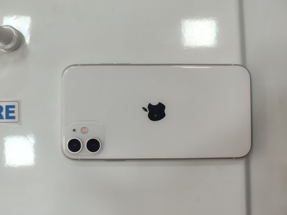 iPhone 11 srochno sotiladi holati yaxshi