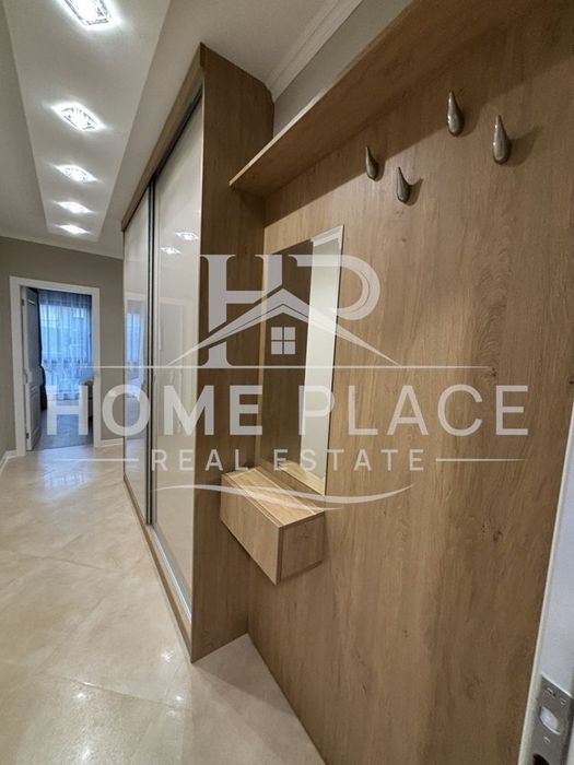 Дава се под наем Тристаен апартамент в Варна, Център - 95 кв.м за 1246.44 € - Снимка #10