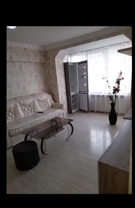 Dau spre închiriere apartament cu 2 camere