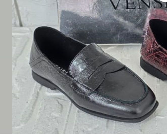 Лофферы кожаные новые