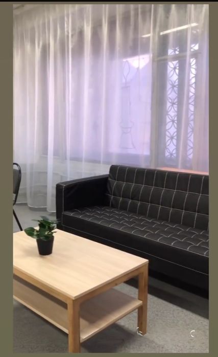 Продам офисную мебель.