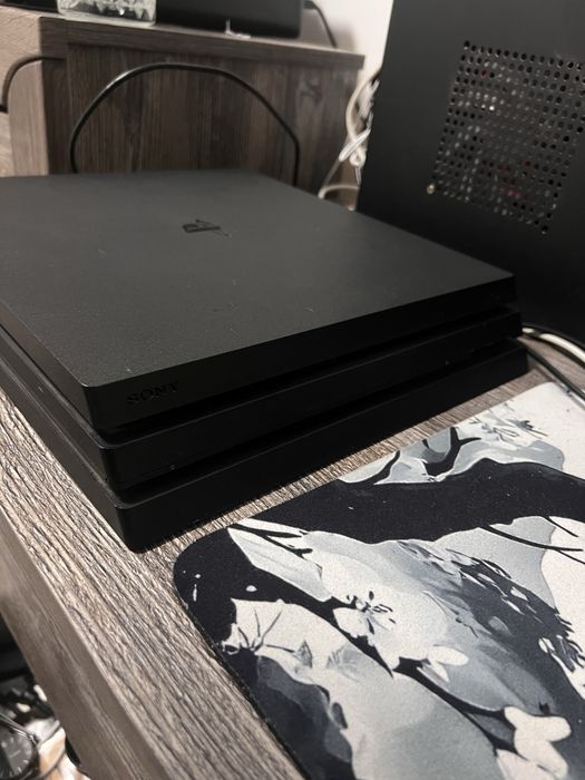 Продаю Пс 4 про (Плейстейшин)