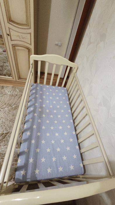 Детская кроватка/манеж