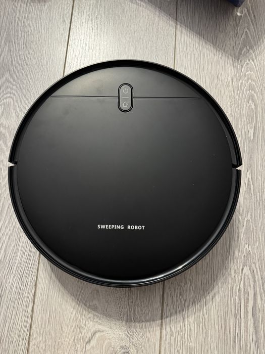 Продается новый робот пылесос