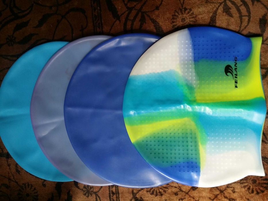 Плавки очки шапочка для купания.