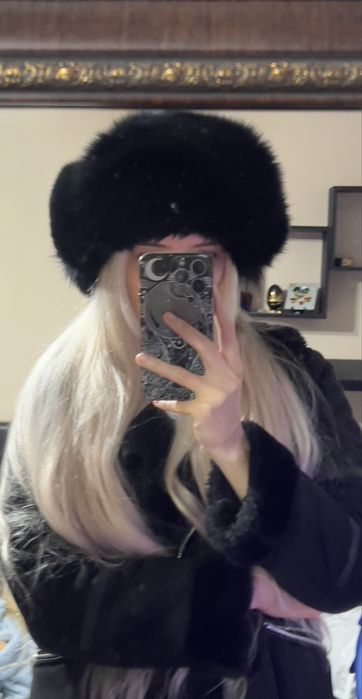 Шапка ушанка от естествен косъм лисица