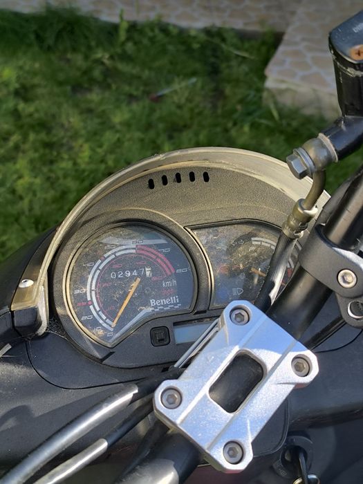 Скутер BENELLI 50сс (с документи)