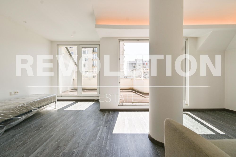 Продава се Двустаен апартамент в София, Красно село - 104 кв.м за 2789 €/кв.м - Снимка #2