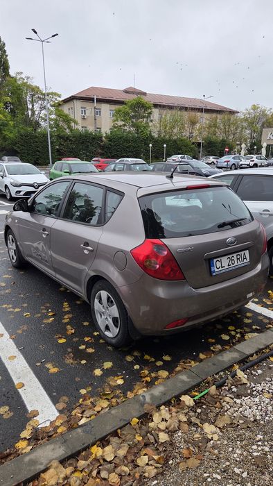 Kia Ceed 2008 benzină, 2.000 € — imagine 3