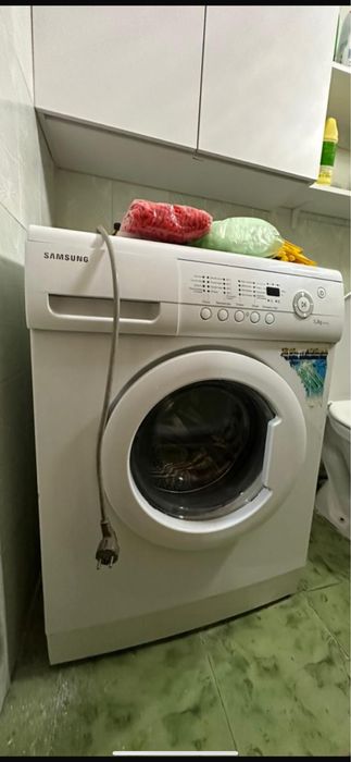 Продам стиральную машину самсунг