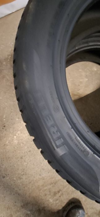 Anvelope de iarna 205 60 17 R17 Pirelli