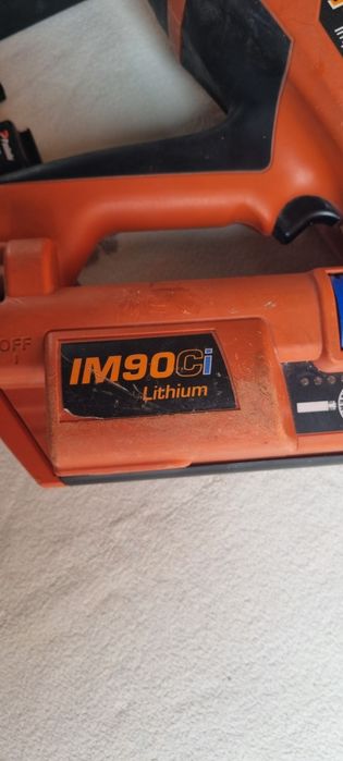 Pistol cuie PASLODE IM90Ci pentru cuie 5-9 cm