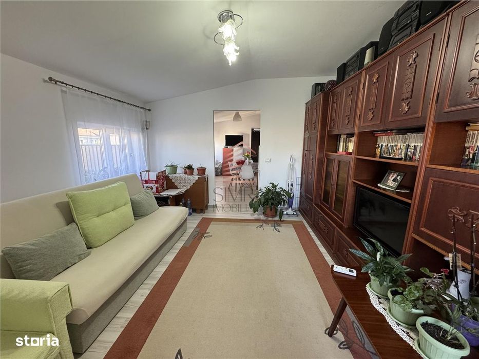 Apartament cu 2 camere si terasa, zona Decebal