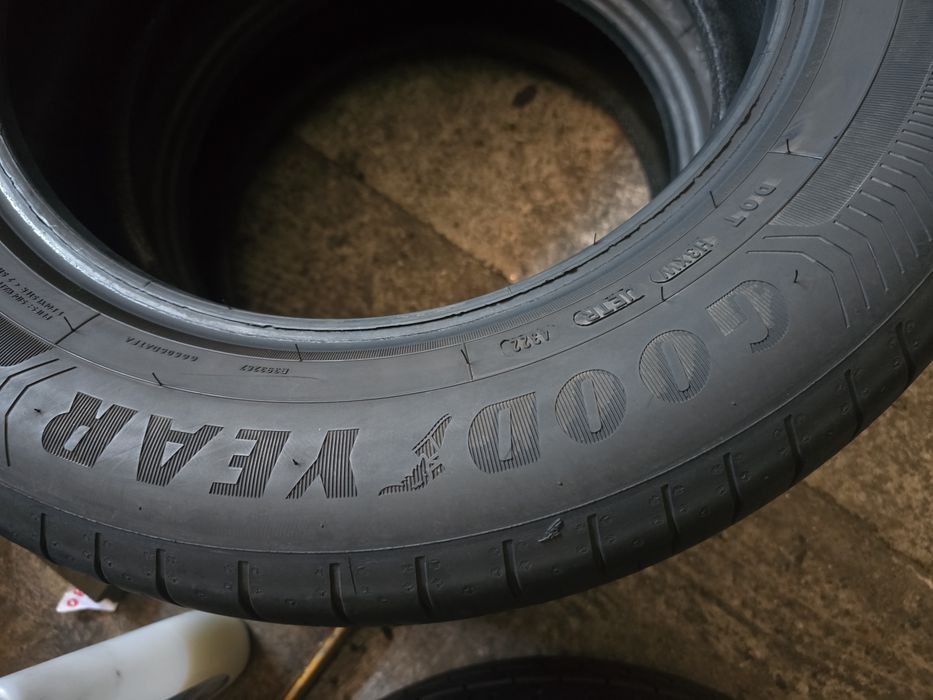 Goodyear 205/60 R16 92V vară