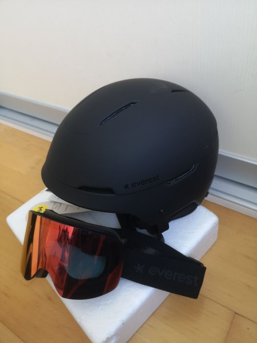 Cască noua  Ski snowboard Everest Mips cu ochelari