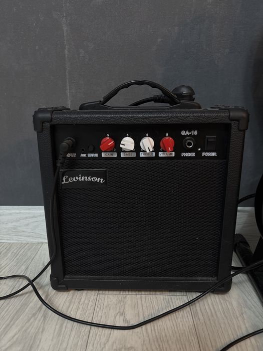 электрогитара Levinson LS-300