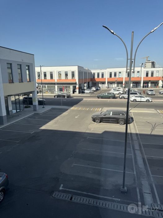 Index bozori dokon sotiladi