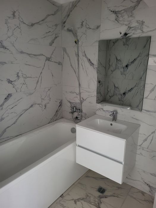 Execut interior și exterioare!