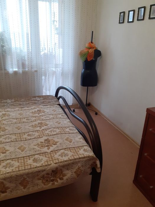 Продам 2-х спальнюю кровать