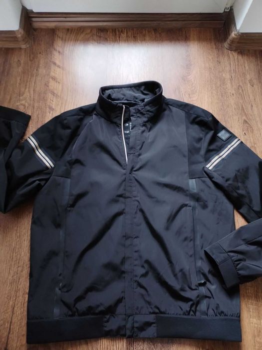 hugo boss -  мъжко яке КАТО НОВО L