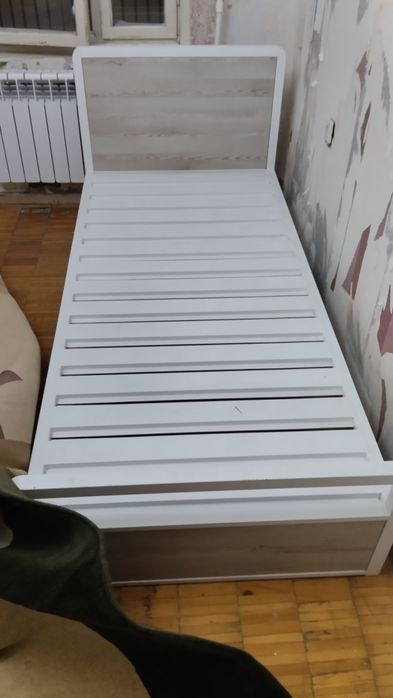 Кровать металлическая