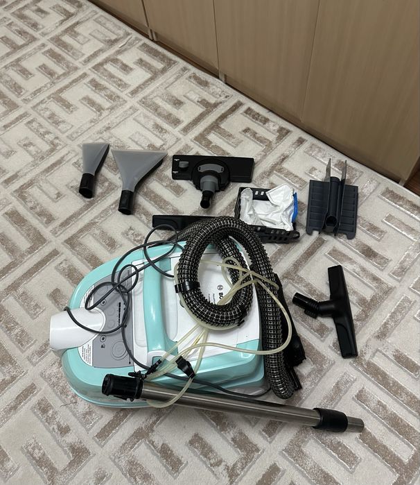 Моющий пылесос Bosch