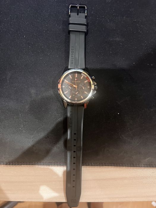 Часовник Tommy Hilfiger ,,MASON’’