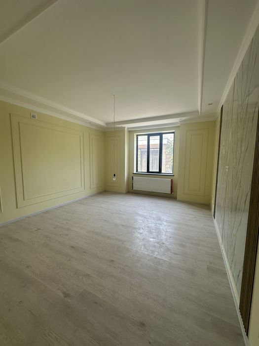 Жомбой уй ховли сотилади 2 каватли