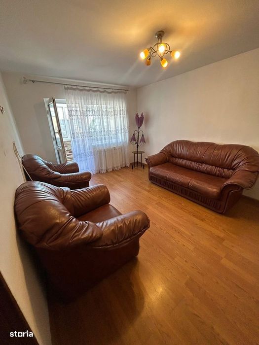 De inchiriat apartament cu 2 camere, balcon,etajul 2,mobilat si utilat
